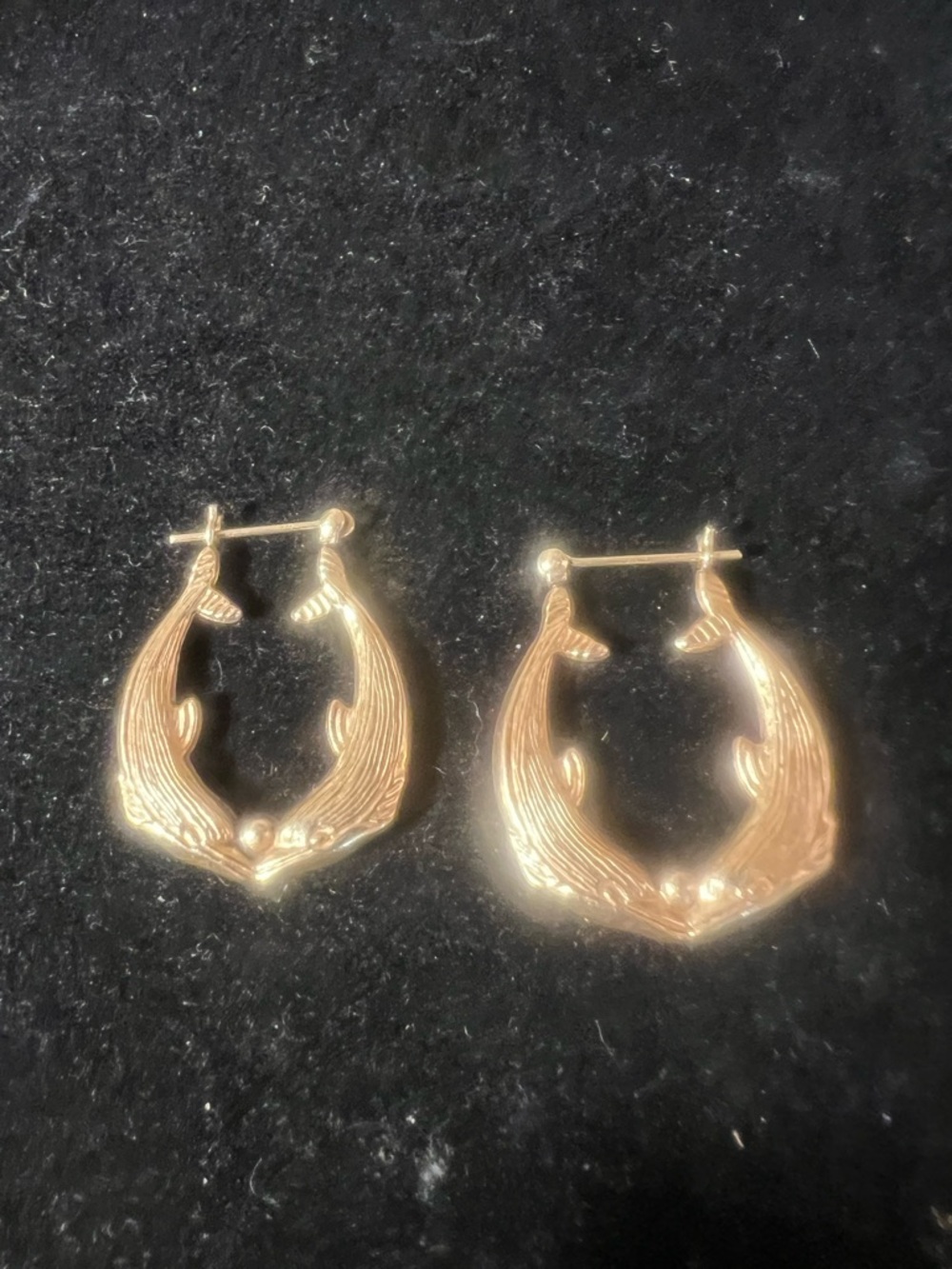 Vintage 14K Gold Kissing Dolphin hoops